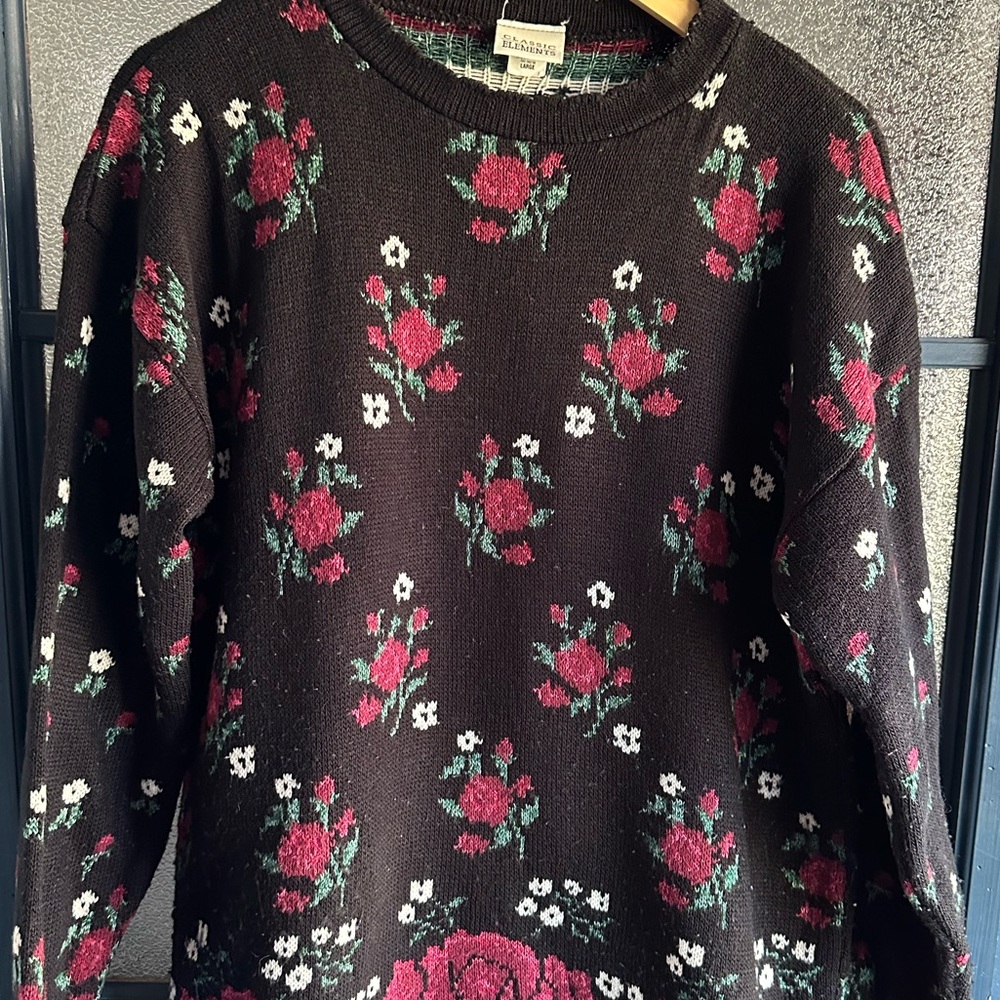 Vintage Classic Elements Rose Pattern Sweater - image 5